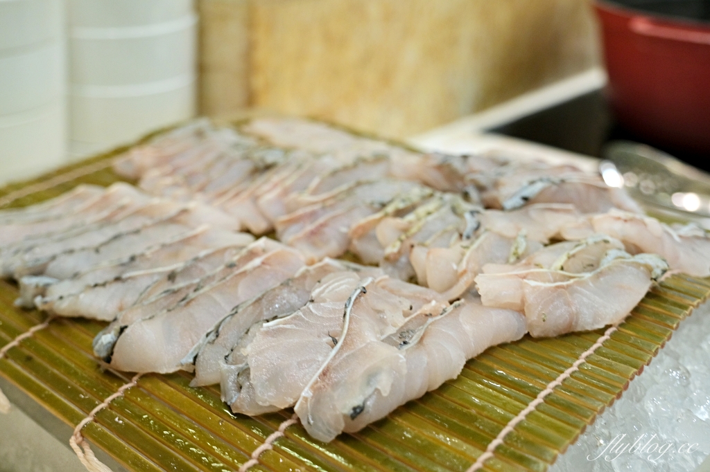 台中西屯｜林酒店．LV森林百匯下午茶吃到飽，5大異國料理主題，假日980元吃到飽 @飛天璇的口袋