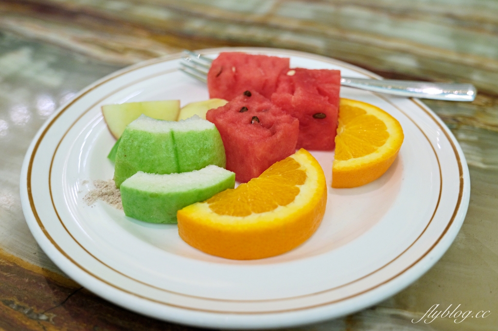 台中西屯｜林酒店．LV森林百匯下午茶吃到飽，5大異國料理主題，假日980元吃到飽 @飛天璇的口袋