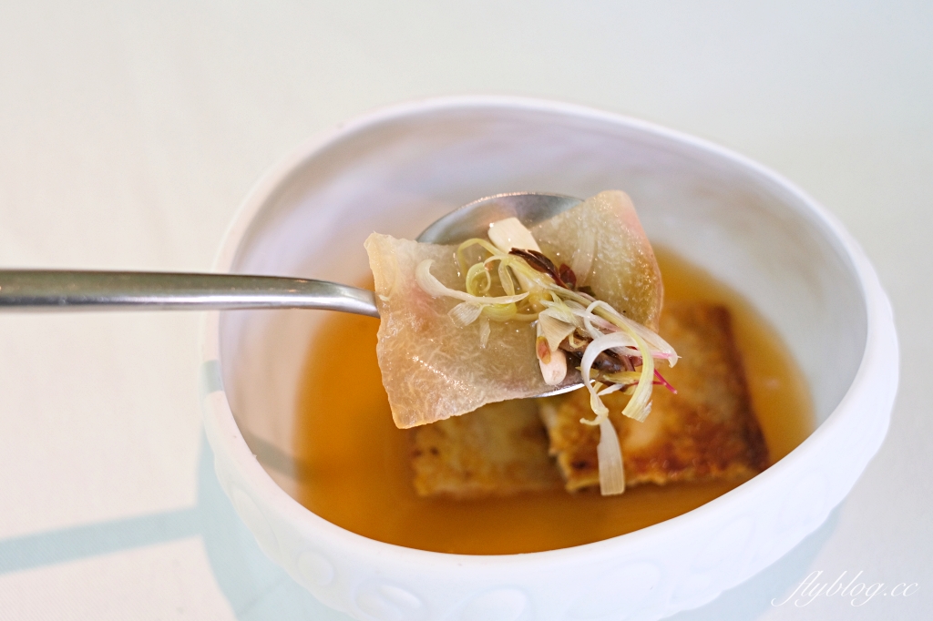 台中西區｜LAFETE 法月．存中街巷弄裡的唯美玻璃屋，台中老字號法式餐廳重新演繹 @飛天璇的口袋