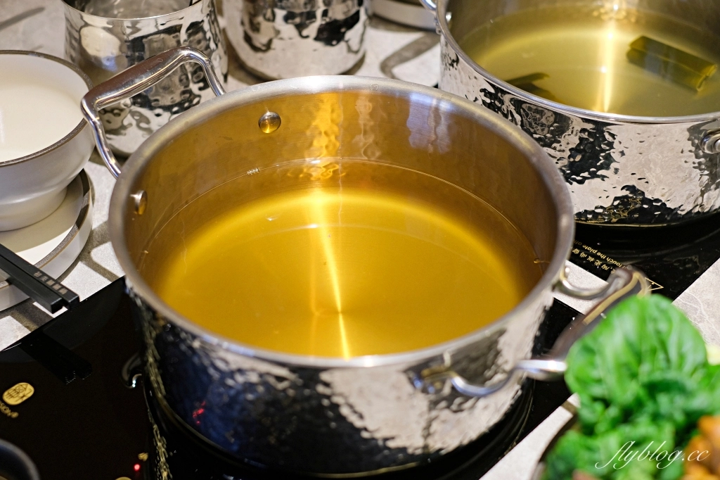 台中西區｜初美涮涮鍋．台中頂級火鍋新品牌，從前菜到甜點都驚艷 @飛天璇的口袋