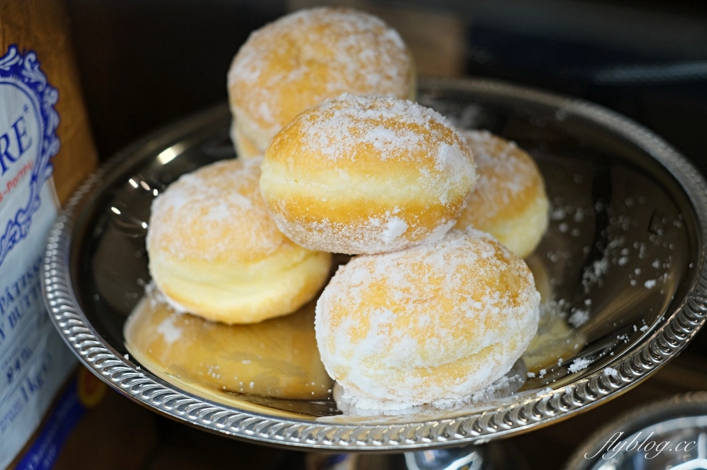 台中西區｜陸丘喫茶室．甜甜圈布丁專賣店，可愛的日式昭和老宅 @飛天璇的口袋