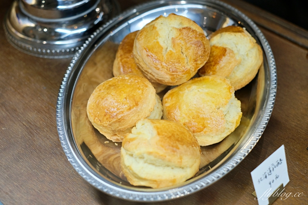 台中西區｜陸丘喫茶室．甜甜圈布丁專賣店，可愛的日式昭和老宅 @飛天璇的口袋