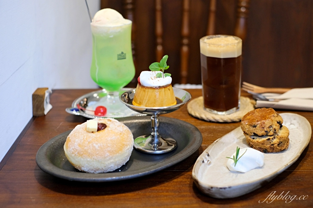 台中西區｜陸丘喫茶室．甜甜圈布丁專賣店，可愛的日式昭和老宅 @飛天璇的口袋