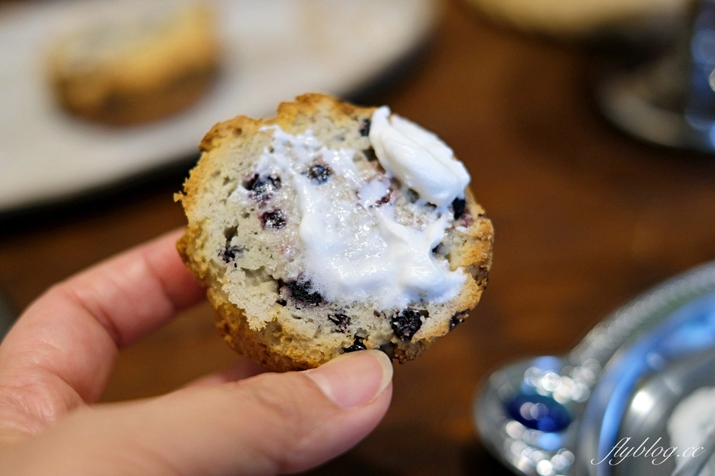 台中西區｜陸丘喫茶室．甜甜圈布丁專賣店，可愛的日式昭和老宅 @飛天璇的口袋