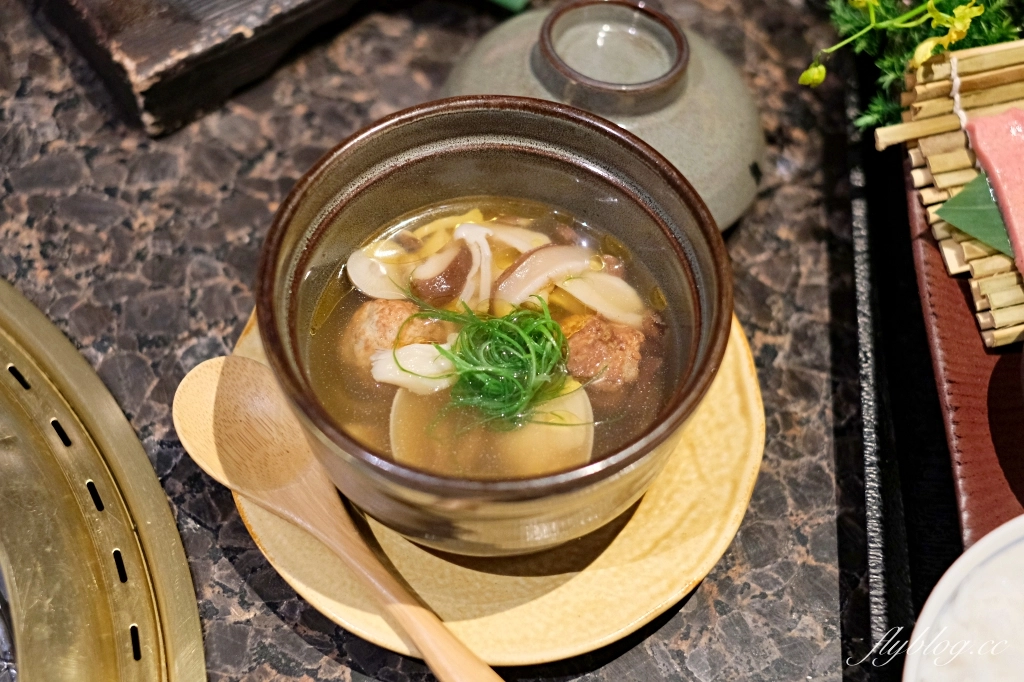 台中西屯｜老乾杯．網友評論台灣版敘敘苑，平日商業午餐1000元有找 @飛天璇的口袋