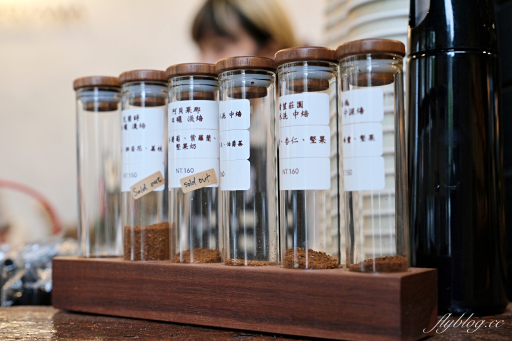 台中西區｜白与山 SHIROYAMA．台中國美館日式刨冰，結合刨冰咖啡甜點和文創 @飛天璇的口袋