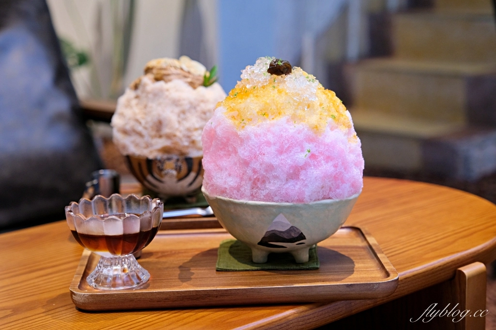 台中西區｜白与山 SHIROYAMA．台中國美館日式刨冰，結合刨冰咖啡甜點和文創 @飛天璇的口袋