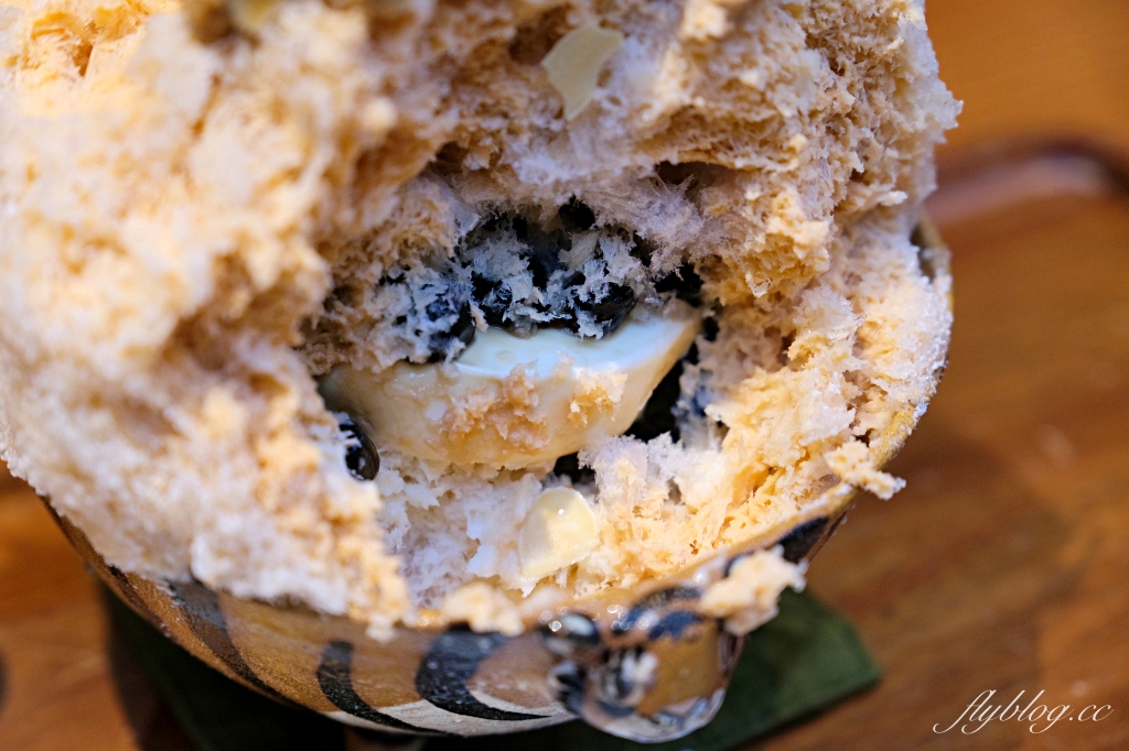 台中西區｜白与山 SHIROYAMA．台中國美館日式刨冰，結合刨冰咖啡甜點和文創 @飛天璇的口袋