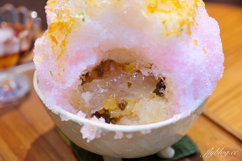 台中西區｜白与山 SHIROYAMA．台中國美館日式刨冰，結合刨冰咖啡甜點和文創 @飛天璇的口袋