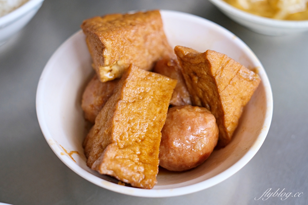 台中南屯｜三代爌肉飯．台中黎明路老字號爌肉飯，夏天記得點一杯紅茶 @飛天璇的口袋