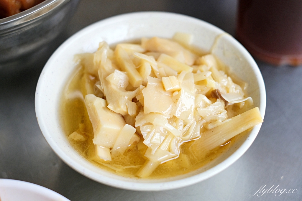 台中南屯｜三代爌肉飯．台中黎明路老字號爌肉飯，夏天記得點一杯紅茶 @飛天璇的口袋