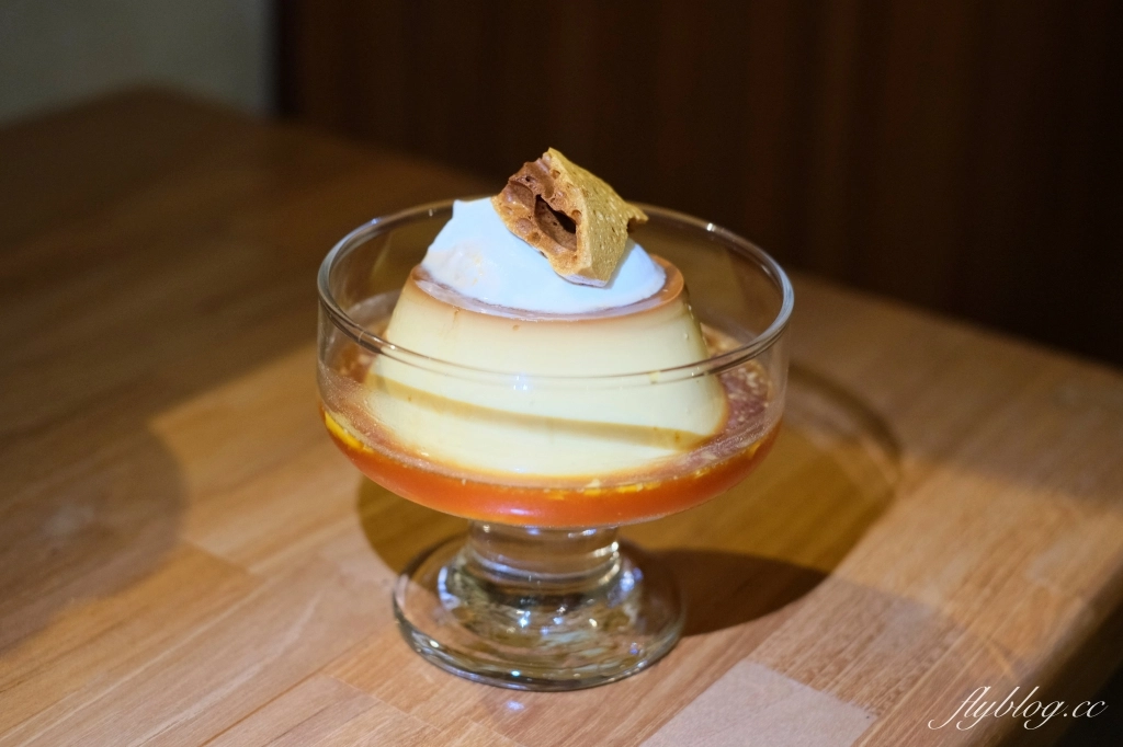 台中西區｜離域 Caf&eacute;．開到深夜台中咖啡館，審計新村下午茶甜點 @飛天璇的口袋