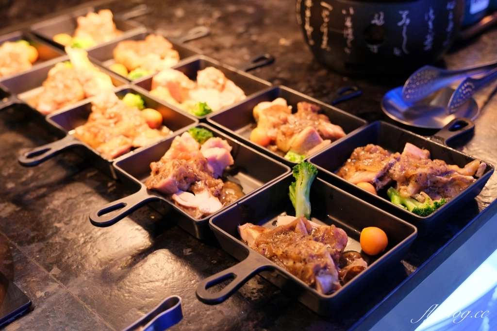 台中東區｜饗麻饗辣PLUS LALAPORT台中店．798元台中麻辣火鍋吃到飽，根本百匯餐廳的規模 @飛天璇的口袋