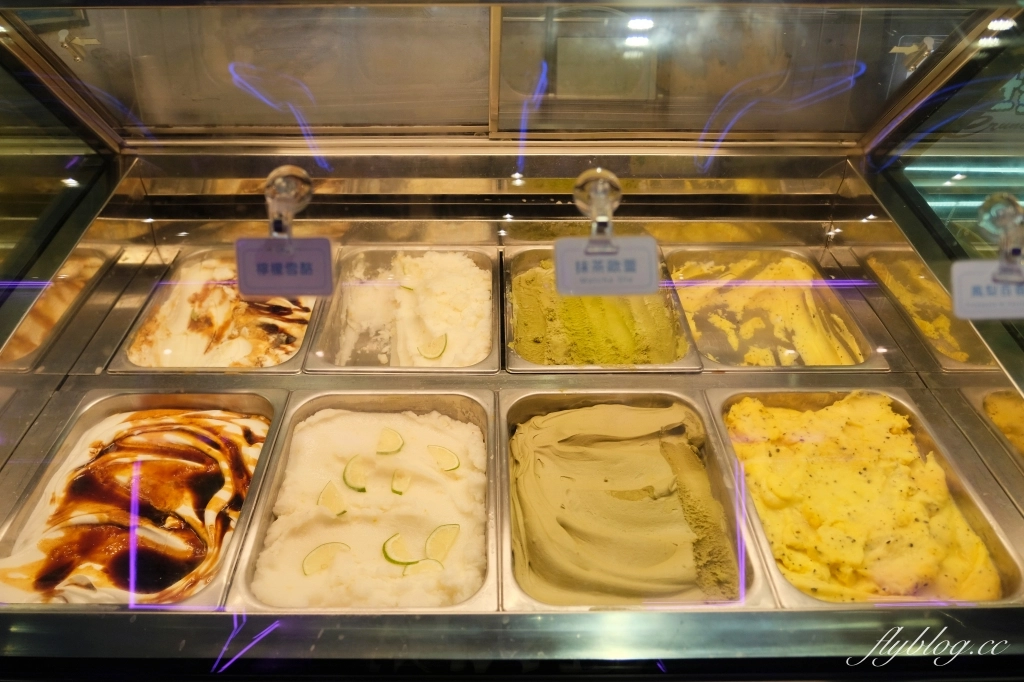 台中東區｜饗麻饗辣PLUS LALAPORT台中店．798元台中麻辣火鍋吃到飽，根本百匯餐廳的規模 @飛天璇的口袋