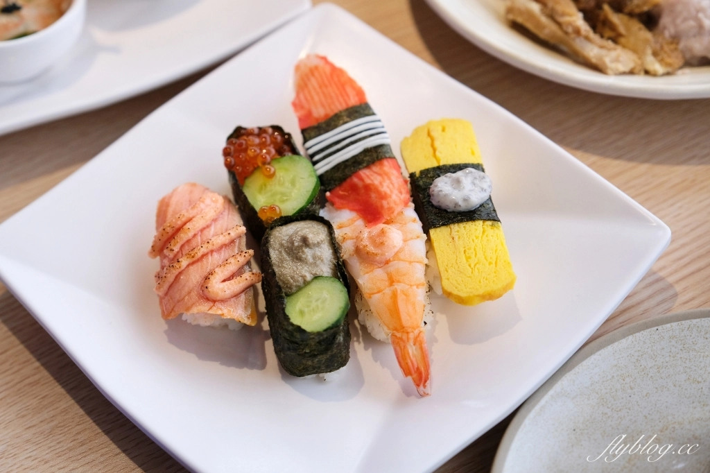 台中東區｜饗麻饗辣PLUS LALAPORT台中店．798元台中麻辣火鍋吃到飽，根本百匯餐廳的規模 @飛天璇的口袋