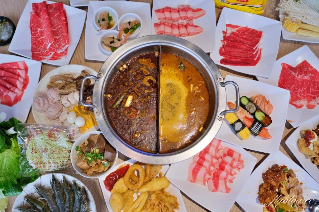 台中東區｜饗麻饗辣PLUS LALAPORT台中店．798元台中麻辣火鍋吃到飽，根本百匯餐廳的規模 @飛天璇的口袋