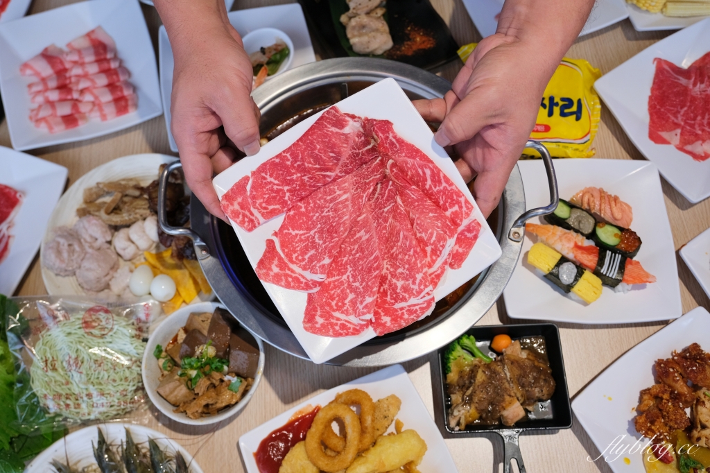 台中東區｜饗麻饗辣PLUS LALAPORT台中店．798元台中麻辣火鍋吃到飽，根本百匯餐廳的規模 @飛天璇的口袋