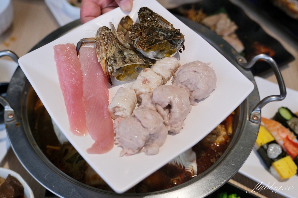 台中東區｜饗麻饗辣PLUS LALAPORT台中店．798元台中麻辣火鍋吃到飽，根本百匯餐廳的規模 @飛天璇的口袋