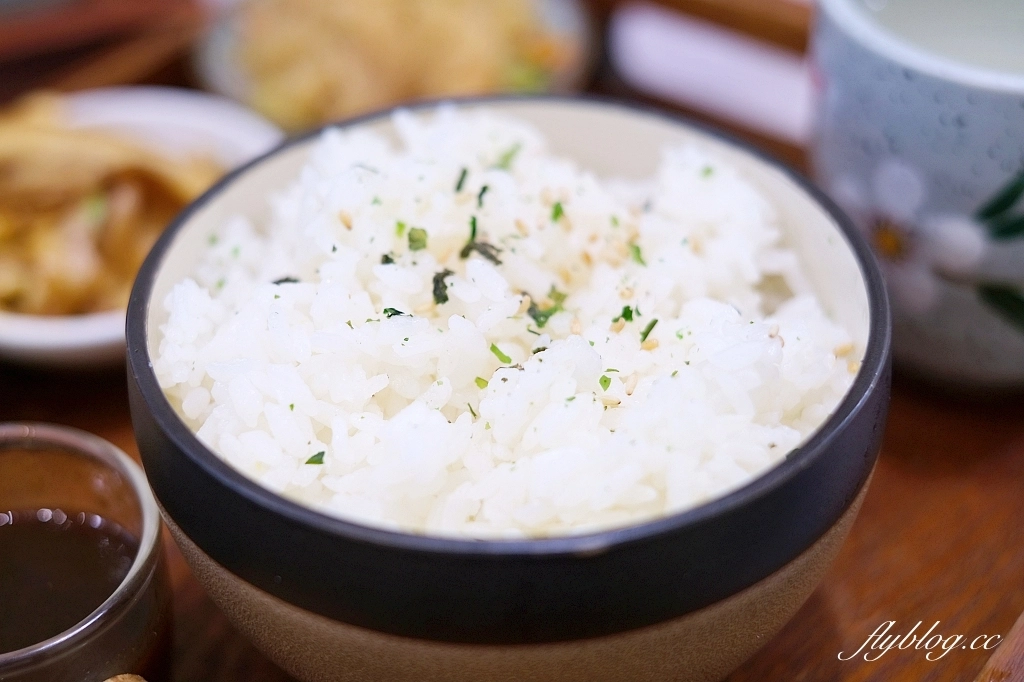 台中北屯｜禾作食堂．一個人也可以吃的中式個人套餐，生意好到開了二店 @飛天璇的口袋