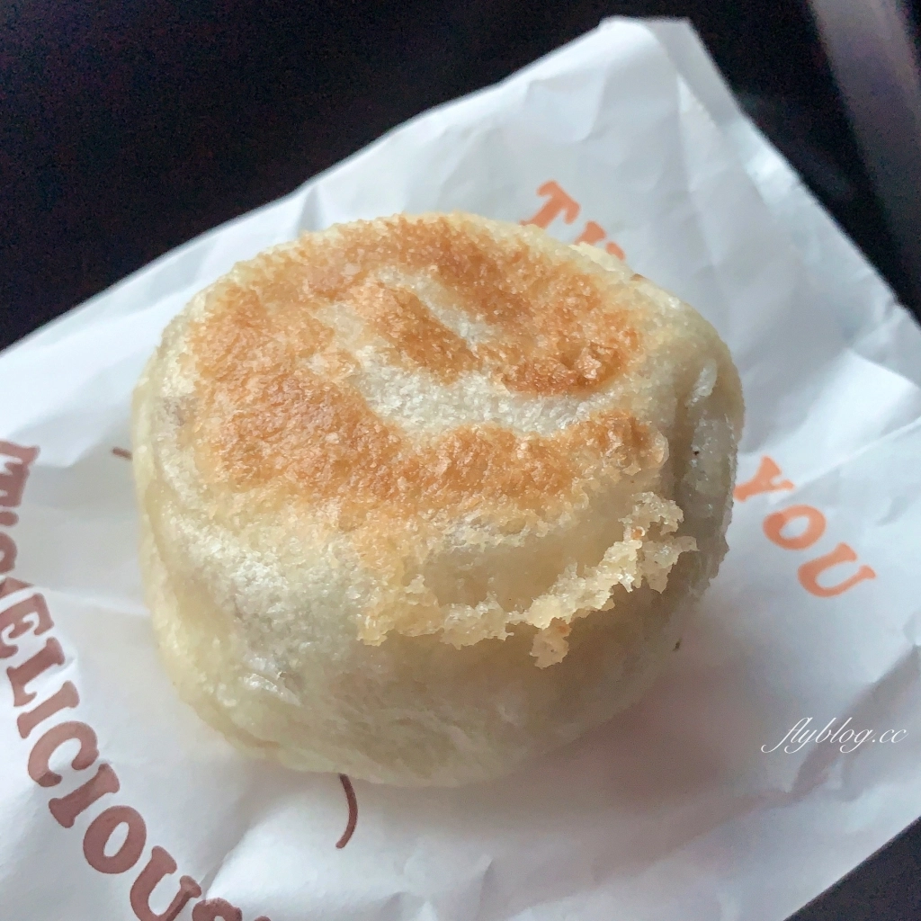 台中北屯｜江媽媽水煎包．水湳市場排隊美食，一天只營業4小時的水煎包 @飛天璇的口袋