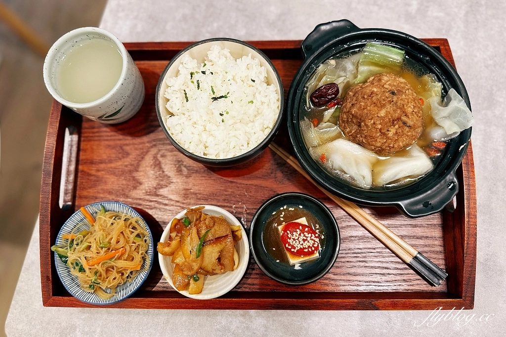 台中北屯｜禾作食堂．一個人也可以吃的中式個人套餐，生意好到開了二店 @飛天璇的口袋