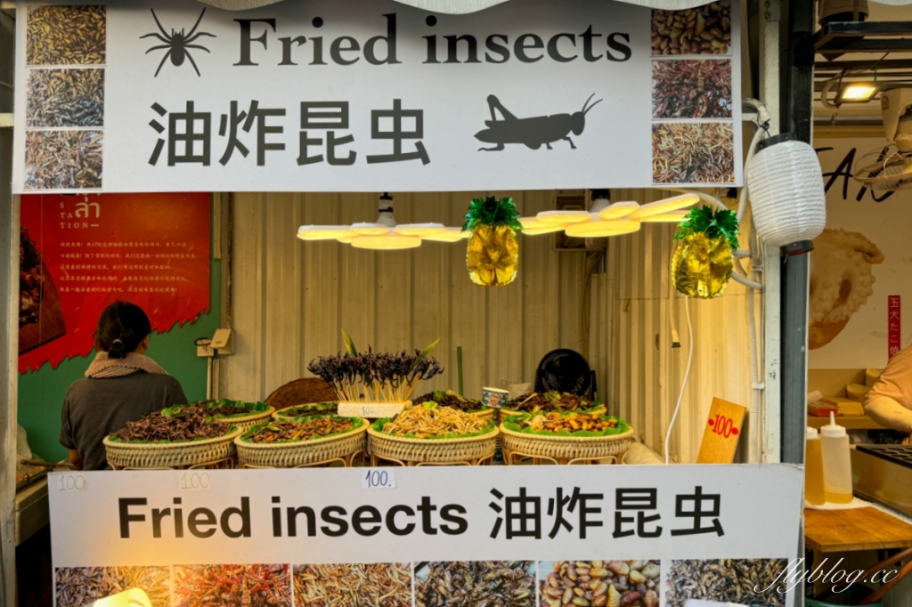 泰國曼谷｜曼谷近郊一日遊．丹能莎多水上市場、美功火車市場、招財老虎廟龍波本寺廟、馬爾地夫餐廳Bubble in the forest(KKday一日遊) @飛天璇的口袋