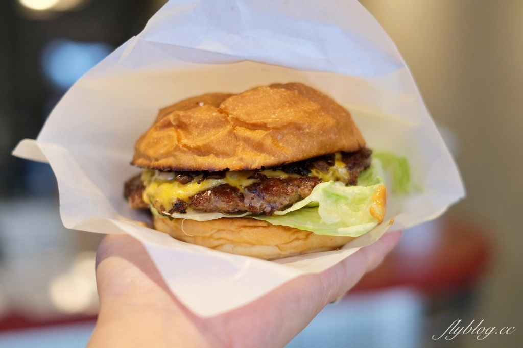 台中西區｜BURGER LIN 漢堡林．網友推薦台中最好吃的漢堡，隱藏精明商圈裡的美味 @飛天璇的口袋