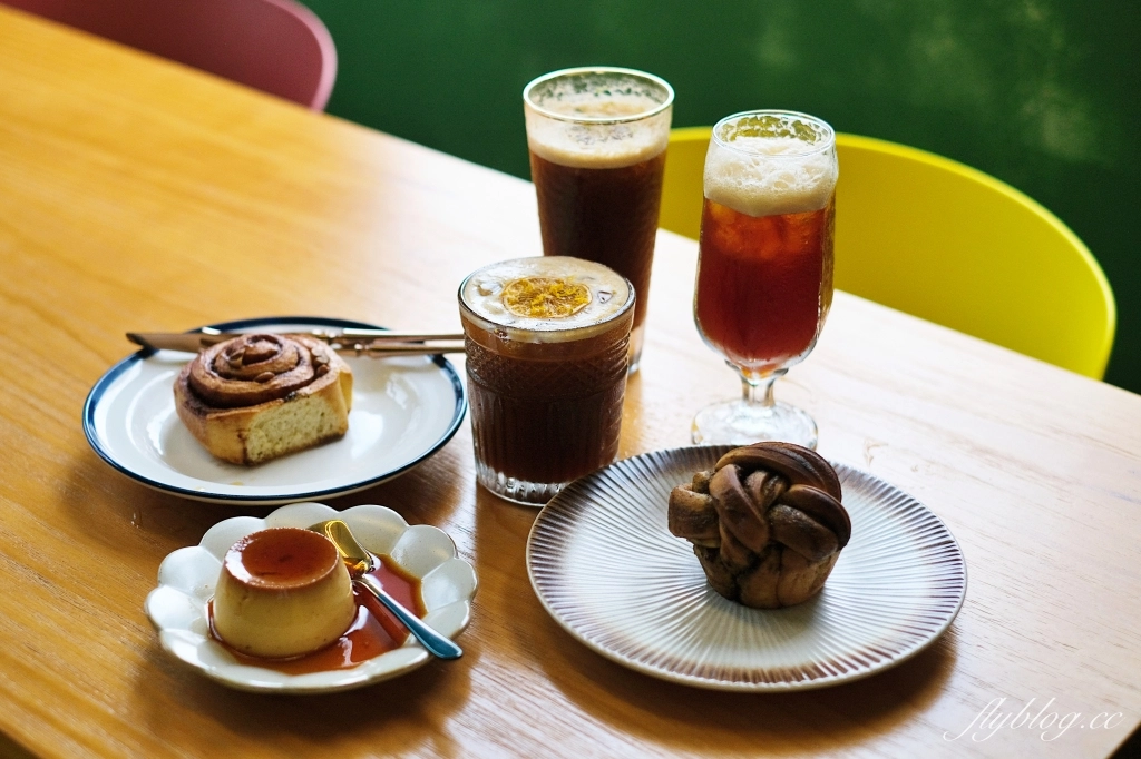 台中西區｜冰穀咖啡．由50年五金行所改建，模範市場旁的咖啡館 @飛天璇的口袋