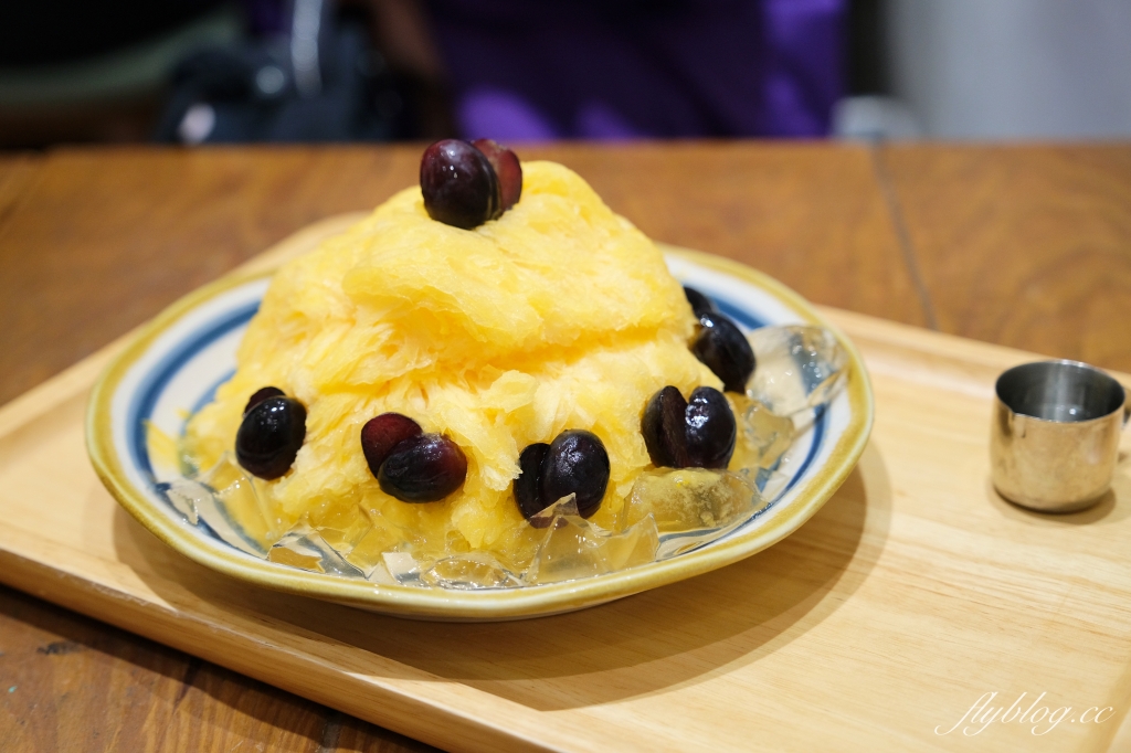 台中北屯｜老喬冰菓室 ．台中雪花冰專賣店，有榴槤冰和芒果糯米飯 @飛天璇的口袋