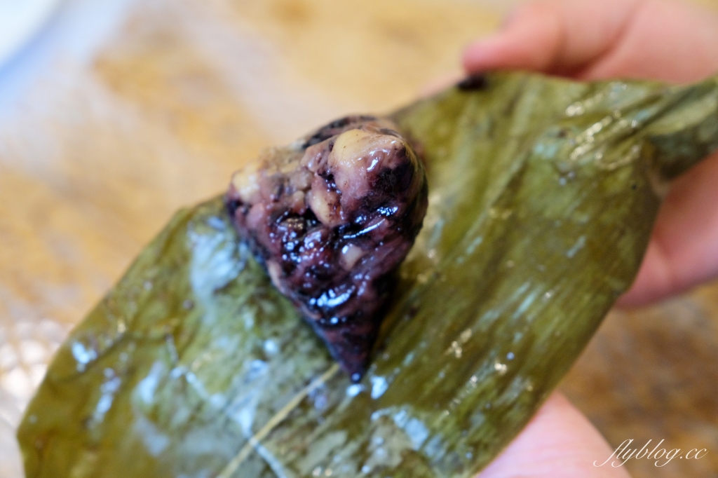 台中北屯｜阿鴻肉粽．水湳市場人氣肉粽，各種古早味南部粽、北部粽、梗粽 @飛天璇的口袋