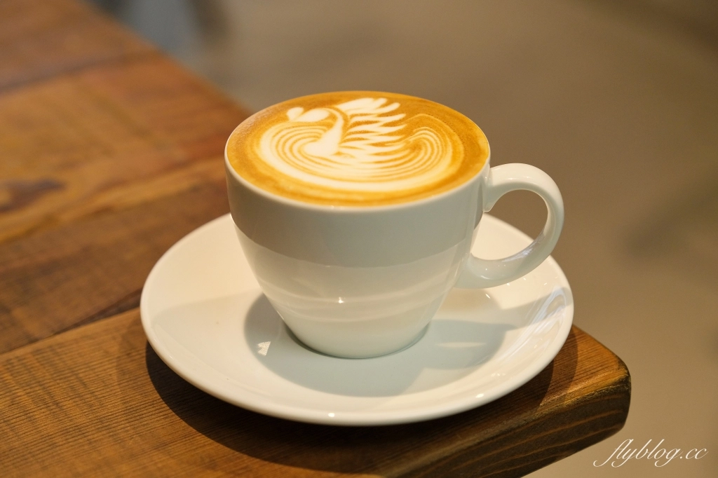 台中西區｜Days Eye Coffee．審計新村商圈早午餐店，必點酪梨起司三明治 @飛天璇的口袋