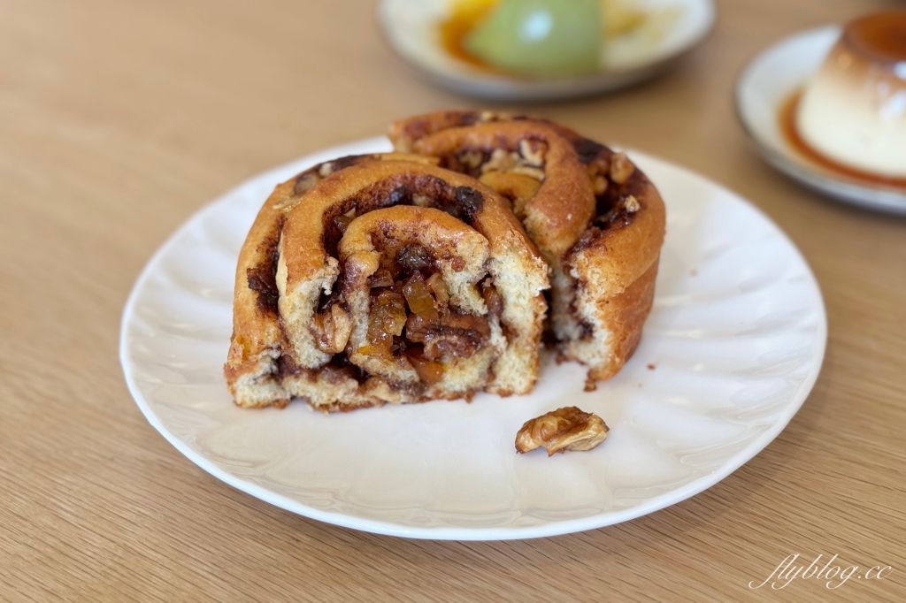 台中北區|回憶甜點 Memory.坐擁梅川西路綠園道美景,充滿無印良品風格環境 @飛天璇的口袋 台中北區|回憶甜點 Memory.坐擁梅川西路綠園道美景,充滿無印良品風格環境 @飛天璇的口袋