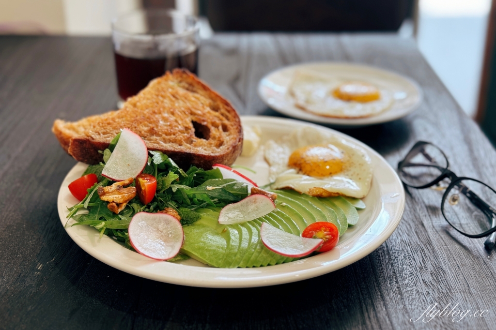 台中西區｜吉龍里麵包計畫．台中美術館周邊，手作麵包與早午餐 @飛天璇的口袋