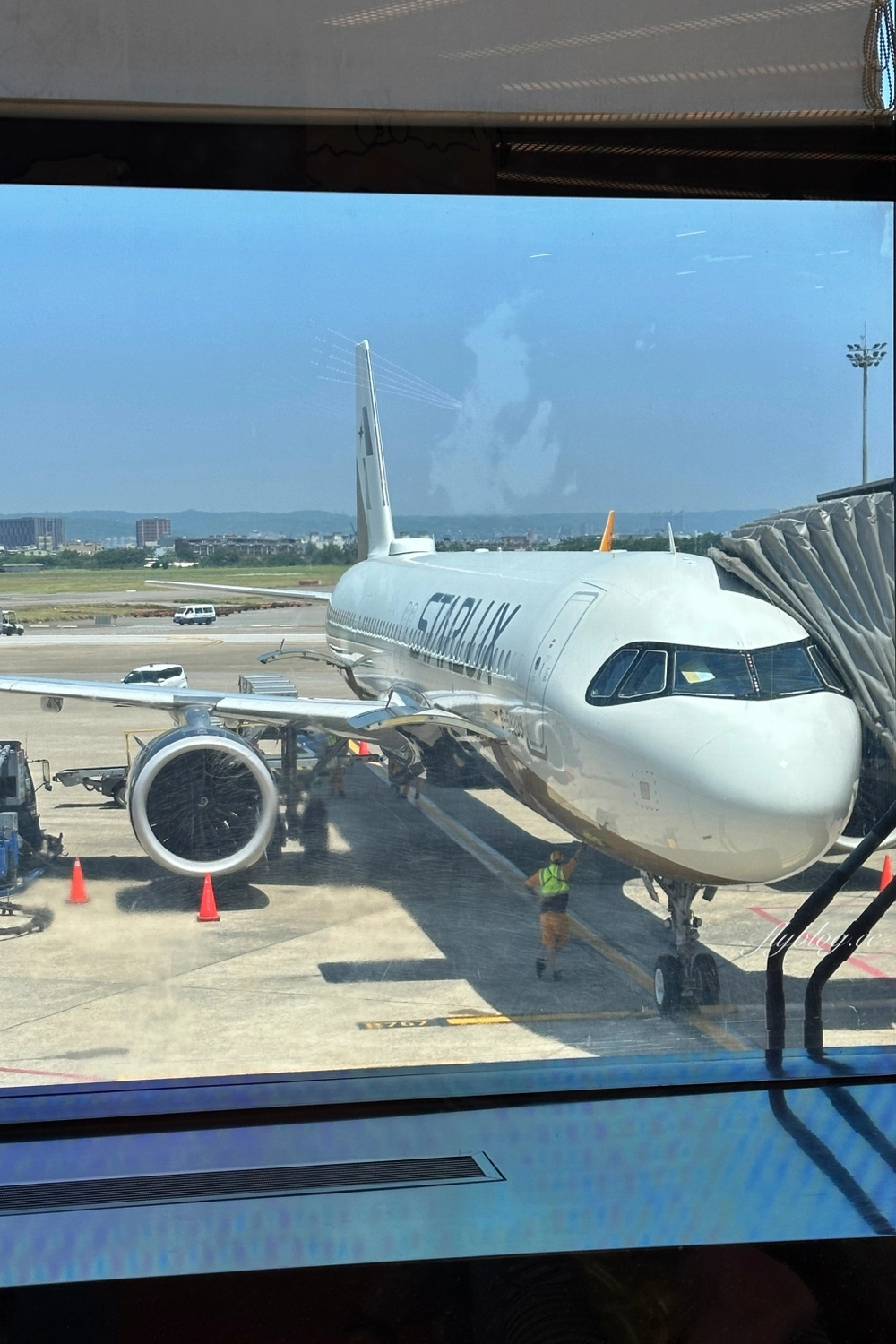 泰國曼谷｜星宇航空．JX745 台北-曼谷，空中巴士A321NEO機型，機上座位及飛機餐分享 @飛天璇的口袋