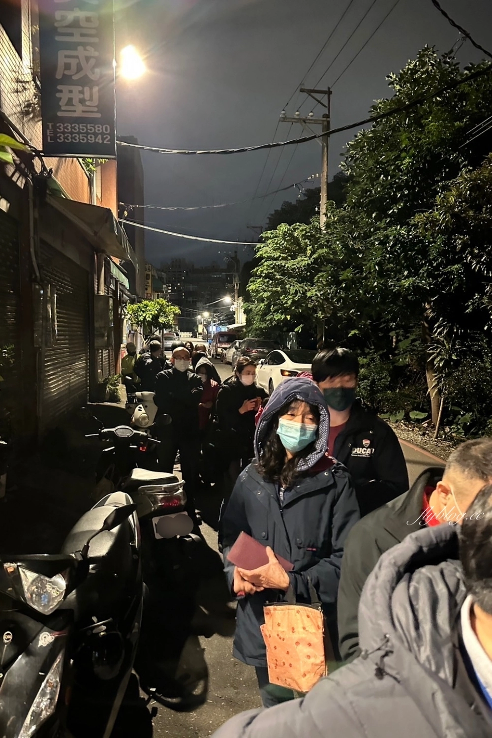 桃園美食｜福隆製菓食品廠．桃園超人氣伴手禮福隆粩，深夜寒風中排隊也要買 @飛天璇的口袋