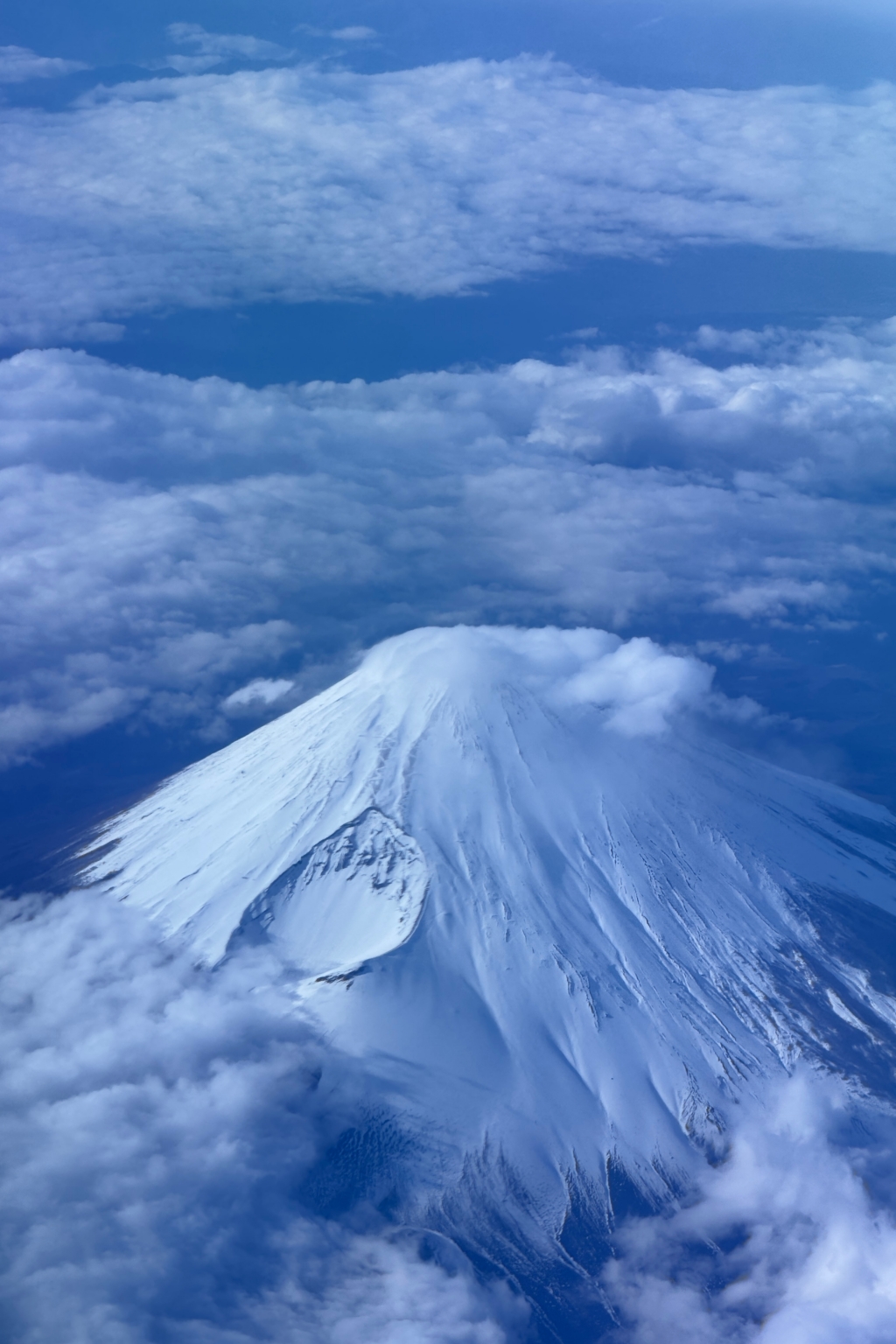 日本東京｜長榮航空BR196．台北&ndash;東京 波音787-10，機上座位及飛機餐分享 @飛天璇的口袋