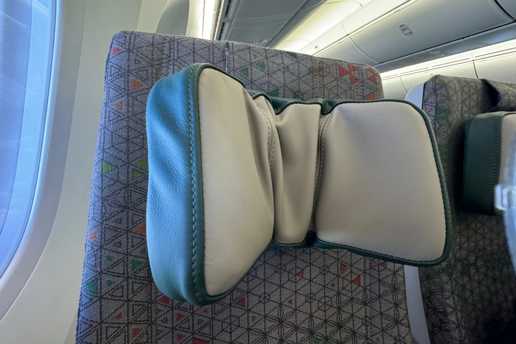 澳門旅遊｜長榮航空BR801 台北&ndash;澳門 波音777-300ER，機上座位及飛機餐分享 @飛天璇的口袋