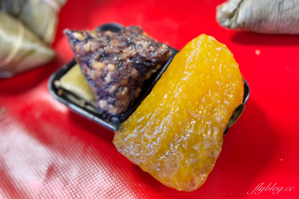 台中北屯｜阿鴻肉粽．水湳市場人氣肉粽，各種古早味南部粽、北部粽、梗粽 @飛天璇的口袋