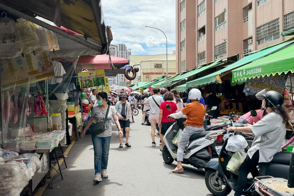 台中北屯｜阿鴻肉粽．水湳市場人氣肉粽，各種古早味南部粽、北部粽、梗粽 @飛天璇的口袋