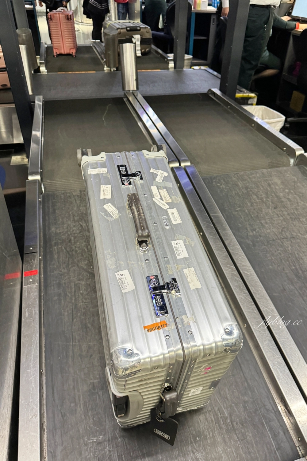 澳門旅遊｜長榮航空BR801 台北&ndash;澳門 波音777-300ER，機上座位及飛機餐分享 @飛天璇的口袋