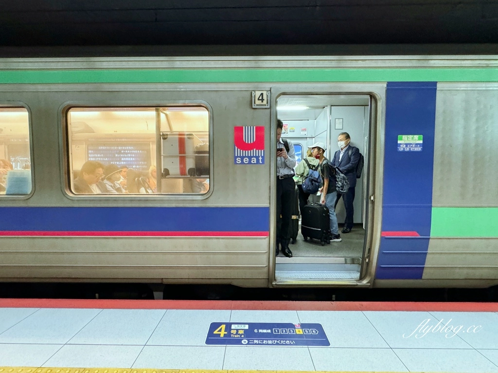 日本北海道｜札幌機場到札幌車站交通方式，JR機場快線36分鐘抵達 @飛天璇的口袋