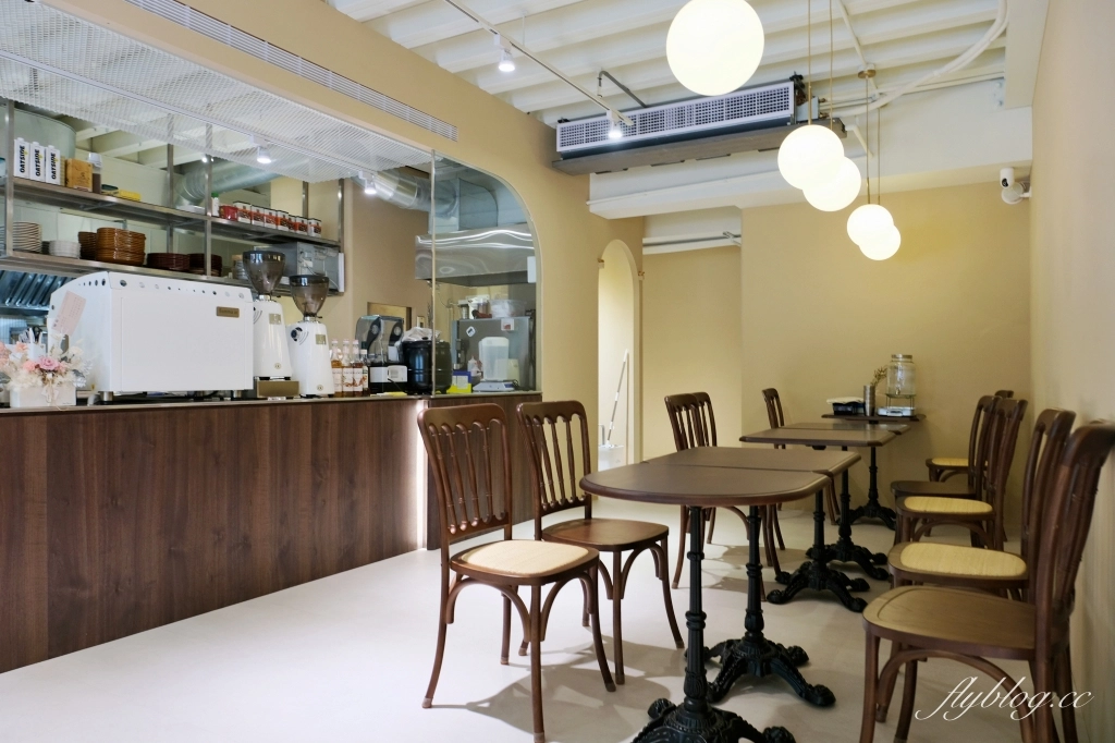 桃園美食|春山咖啡.中路特區早午餐咖啡館,嗑睡咖啡最新品牌 @飛天璇的口袋 桃園美食|春山咖啡.中路特區早午餐咖啡館,嗑睡咖啡最新品牌 @飛天璇的口袋