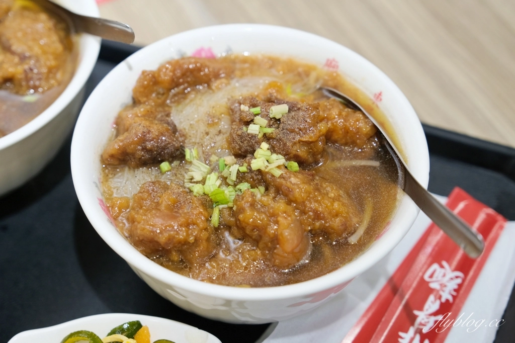 台中西屯|廟東清水排骨麵.豐原廟東45年老店,台中新光三越百貨吃得到 @飛天璇的口袋 台中西屯|廟東清水排骨麵.豐原廟東45年老店,台中新光三越百貨吃得到 @飛天璇的口袋