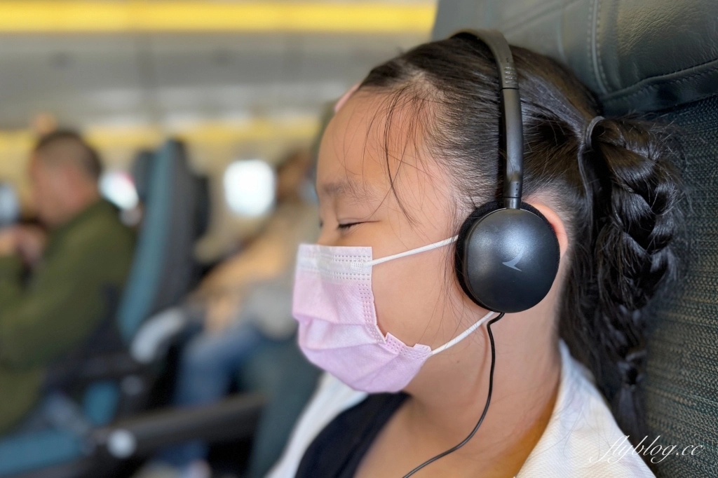 日本大阪｜國泰航空 Cathay Pacific．CX564 台北-大阪 波音777-300，經濟艙餐點分享 @飛天璇的口袋