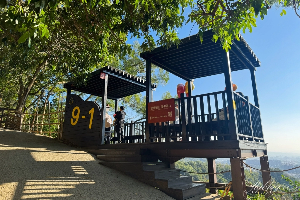 台中北屯｜大坑9號步道．觀音亭休憩平台開放了，遠眺山林綠意和台中市景 @飛天璇的口袋