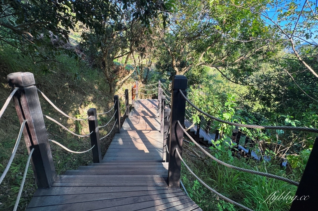 台中北屯｜大坑9號步道．觀音亭休憩平台開放了，遠眺山林綠意和台中市景 @飛天璇的口袋