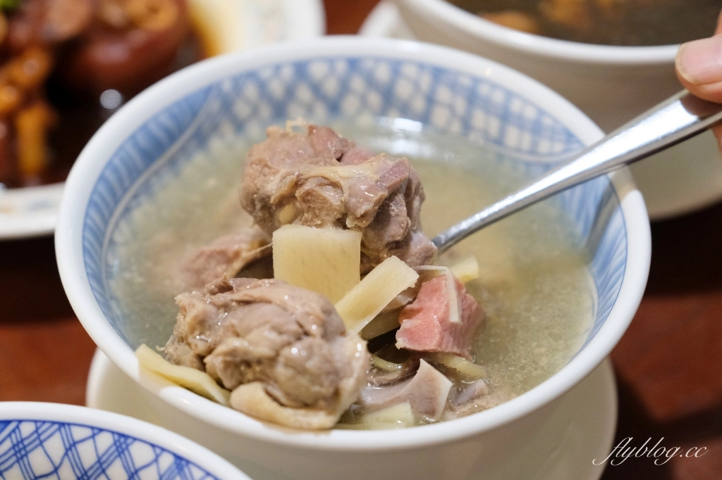 台中北屯｜馨苑小料理．米其林必比登餐廳進駐一德洋樓，在歷史建築裡品嚐台菜料理 @飛天璇的口袋