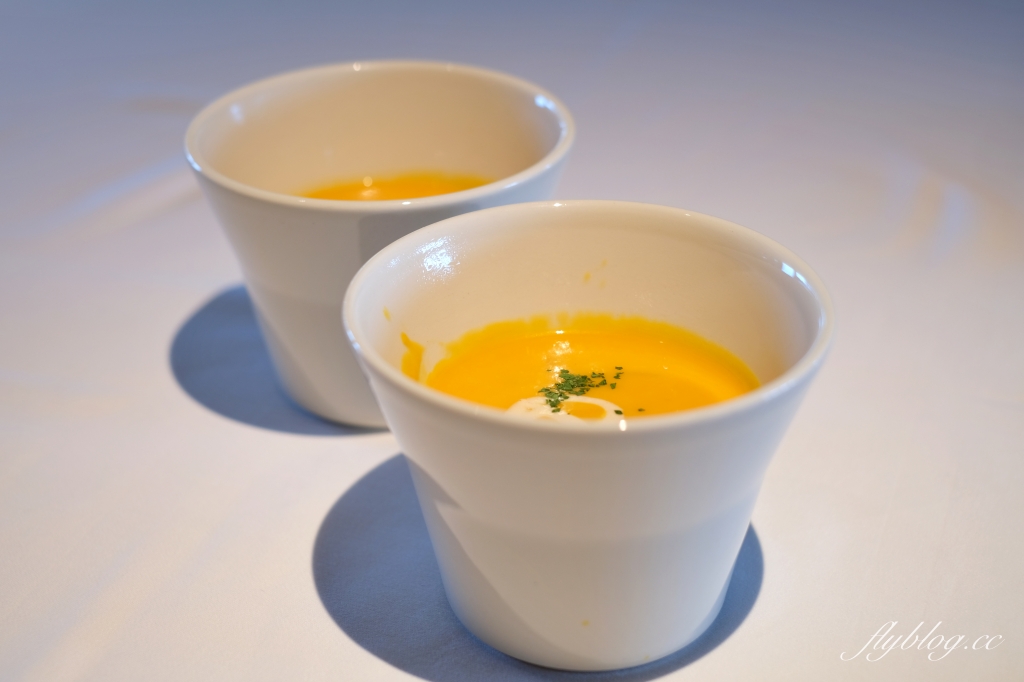 台中南屯｜史密斯華倫斯基牛排館 Smith & Wollensky．股神巴菲特牛排台中吃得到，商業午餐990元起 @飛天璇的口袋