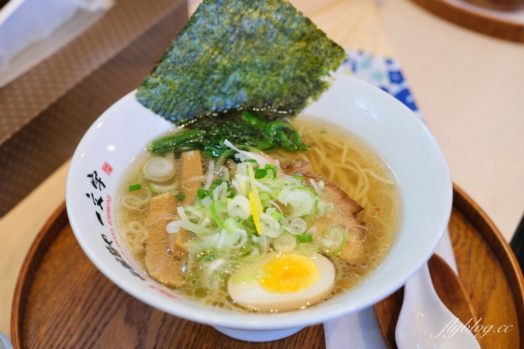 日本北海道｜一文字拉麵總店．函館最好吃鹽味拉麵，湯之川温泉美食推薦 @飛天璇的口袋