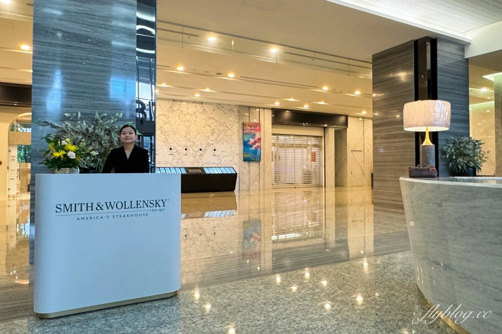 台中南屯｜史密斯華倫斯基牛排館 Smith & Wollensky．股神巴菲特牛排台中吃得到，商業午餐990元起 @飛天璇的口袋